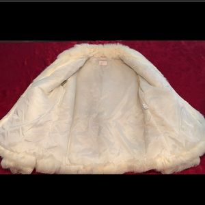 Jay Jacobs Jackets & Coats - Elegant vintage cream color Genuine Fur Coat Jay Jacobs Jackets & Coats - Elegant vintage cream color Genuine Fur Coat